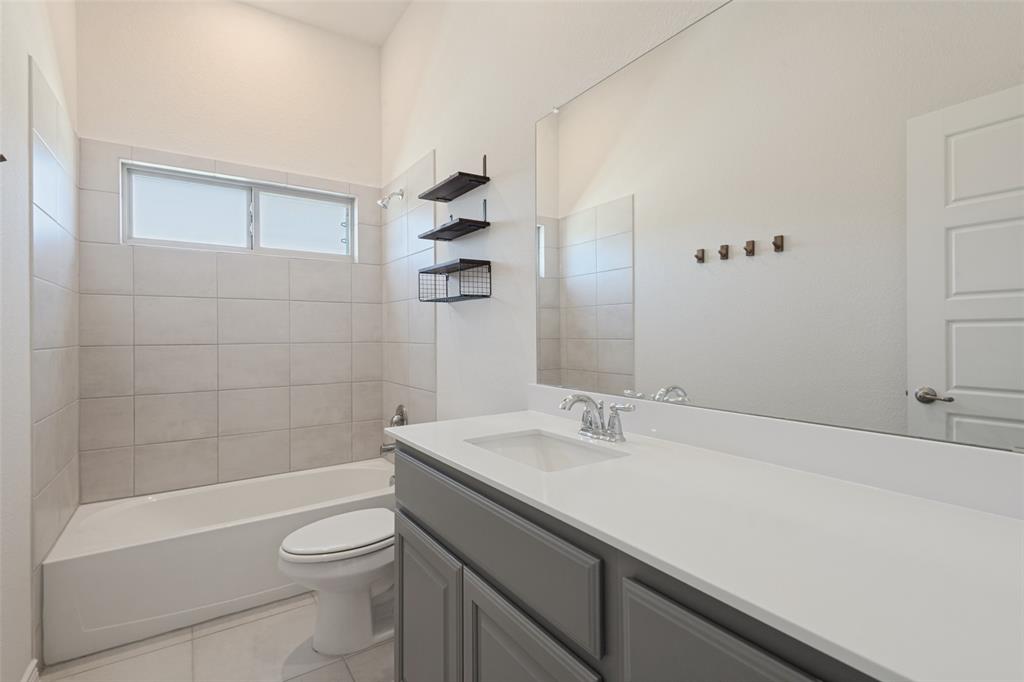 4108 Ellinger Drive, Heath, TX 75126