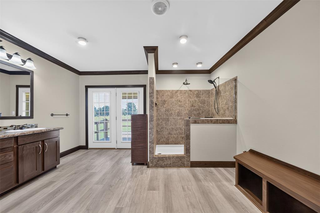21138 CR 4202, Chandler, TX 75758