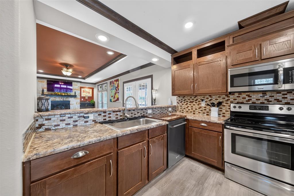 21138 CR 4202, Chandler, TX 75758