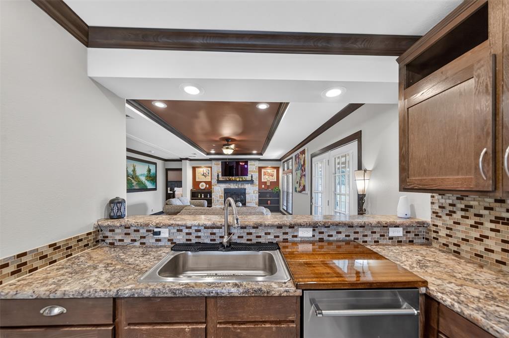 21138 CR 4202, Chandler, TX 75758