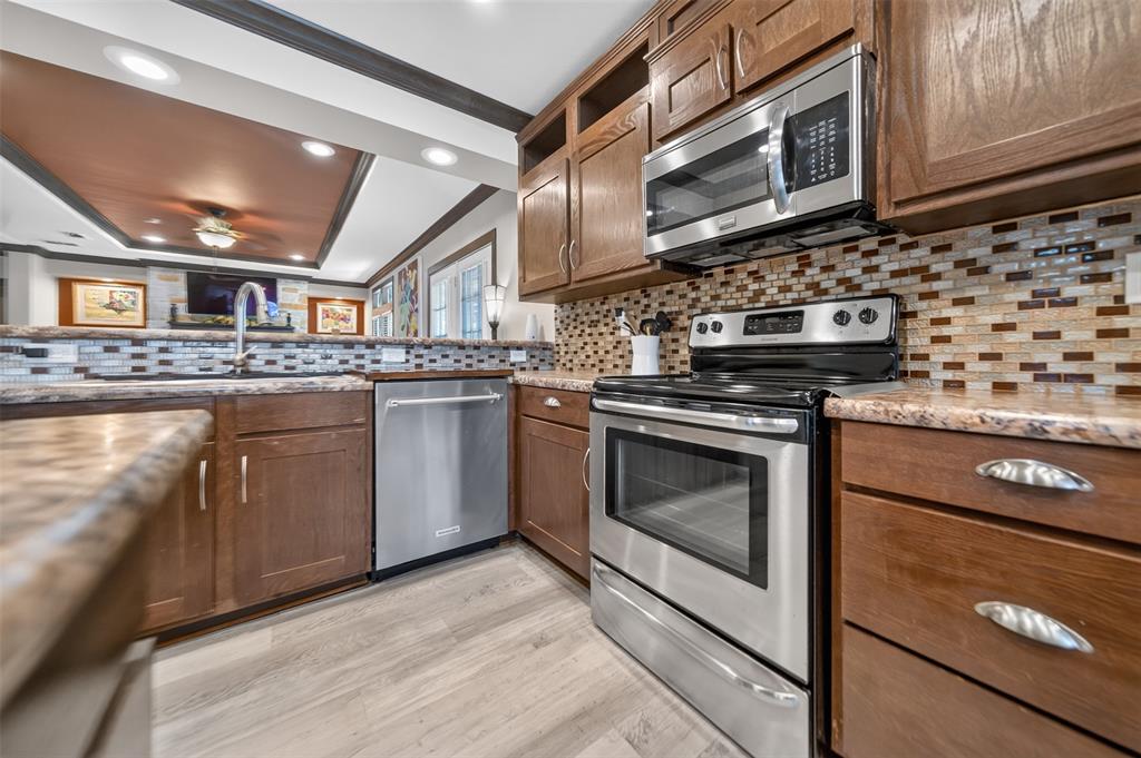 21138 CR 4202, Chandler, TX 75758