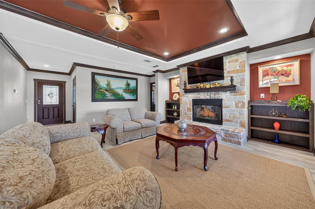 21138 CR 4202, Chandler, TX 75758