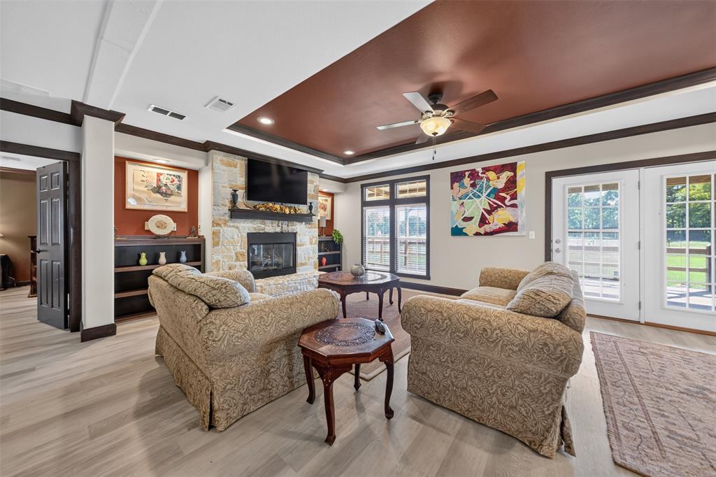 21138 CR 4202, Chandler, TX 75758