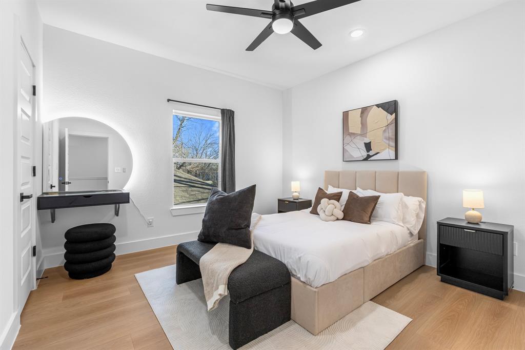 1509 / 1511 S Barry Avenue, Dallas, TX 75223