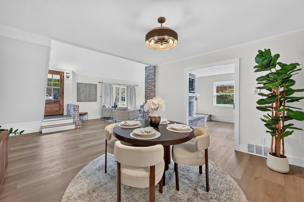 4105 Hartwood Drive, Fort Worth, TX 76109