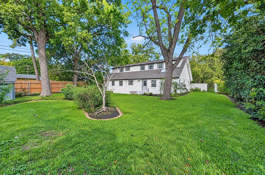 4105 Hartwood Drive, Fort Worth, TX 76109