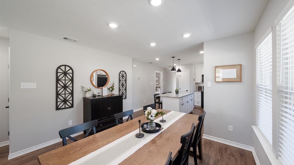 128 Crestwood Drive, Mabank, TX 75156