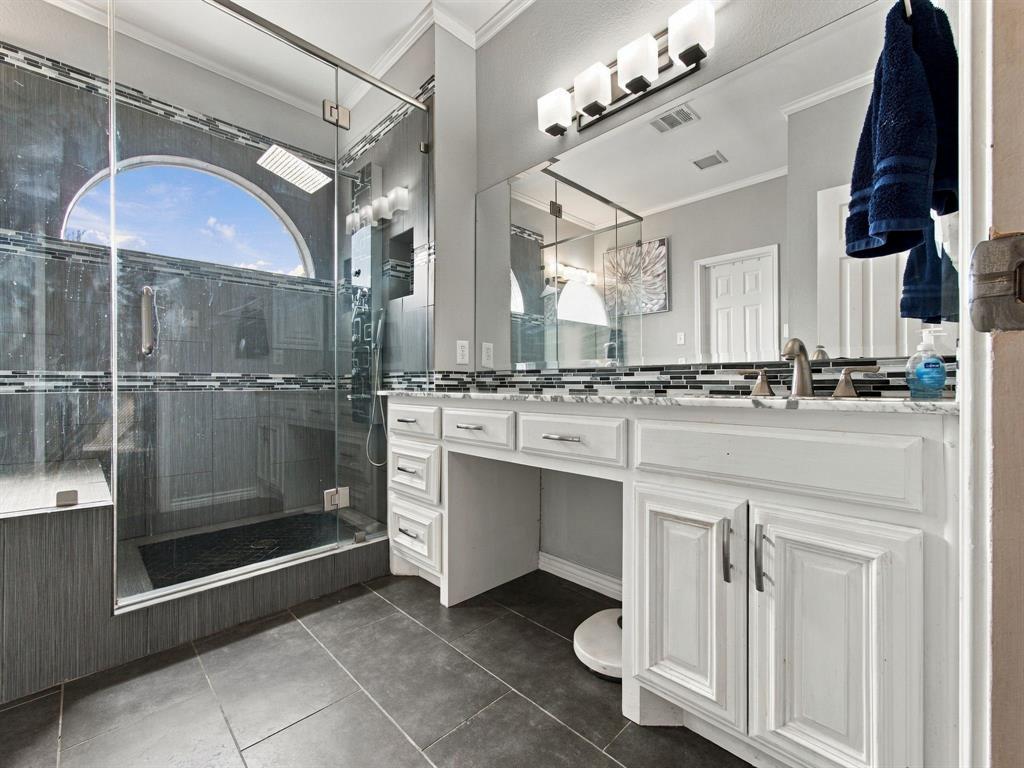 10717 Wolfcreek Lane, Rowlett, TX 75089