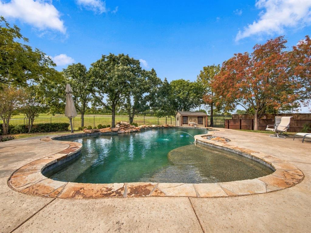 10717 Wolfcreek Lane, Rowlett, TX 75089