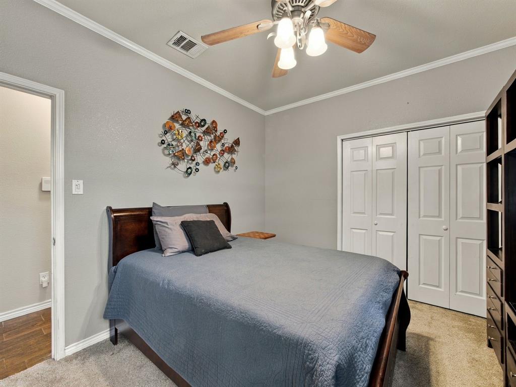 10717 Wolfcreek Lane, Rowlett, TX 75089