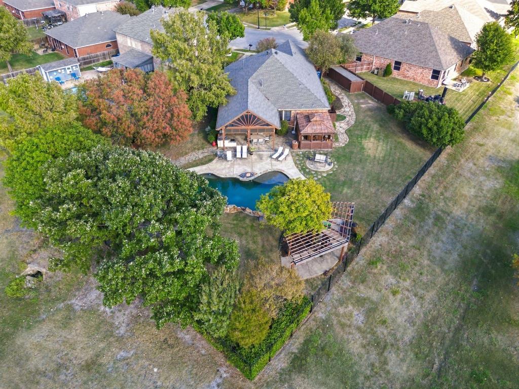 10717 Wolfcreek Lane, Rowlett, TX 75089