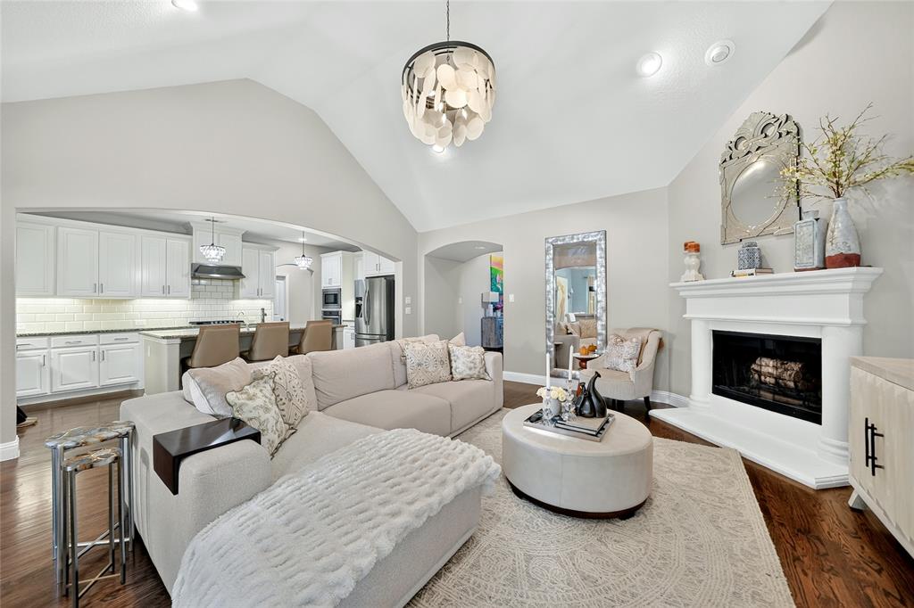 852 Countryside Way, Little Elm, TX 76227