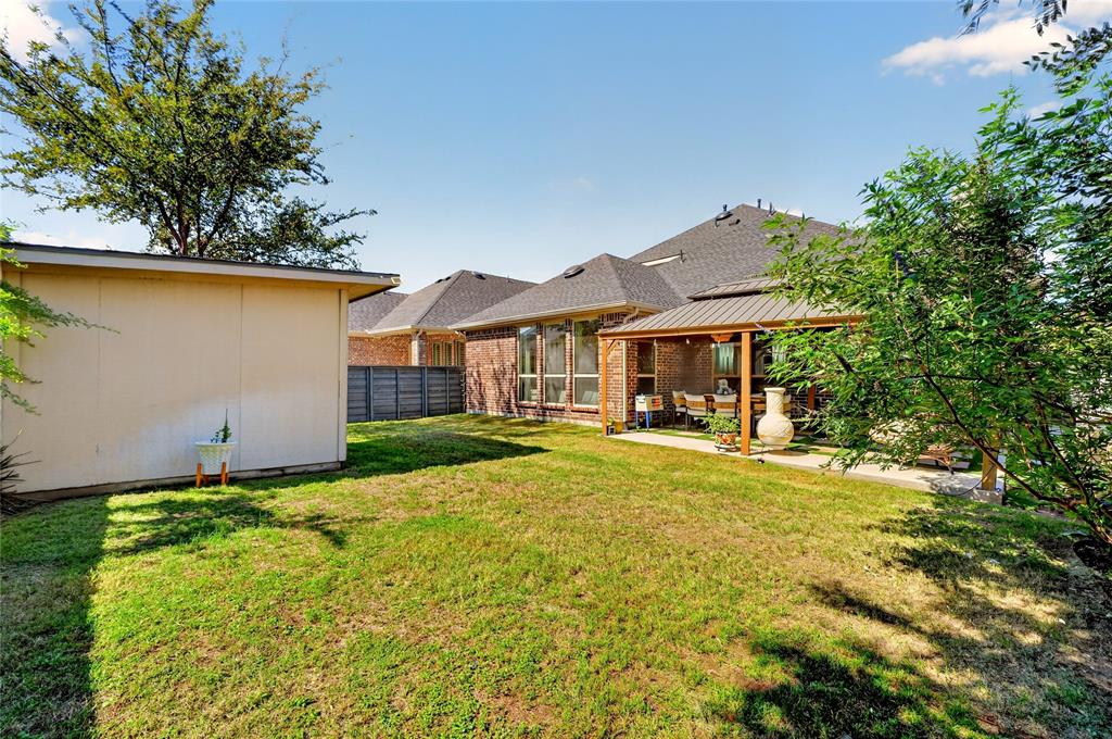 852 Countryside Way, Little Elm, TX 76227