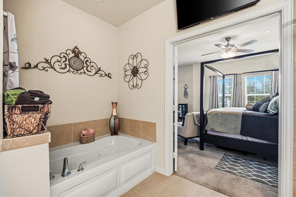 2500 Rockbrook Drive, #C27, Lewisville, TX 75067