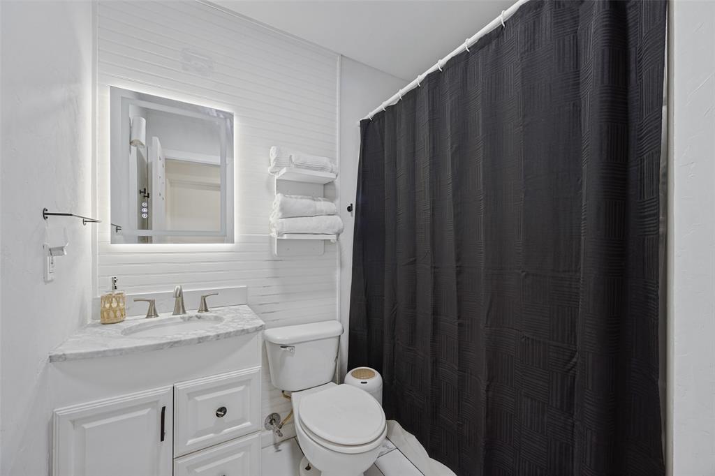 2020 Brown Avenue, Paris, TX 75460