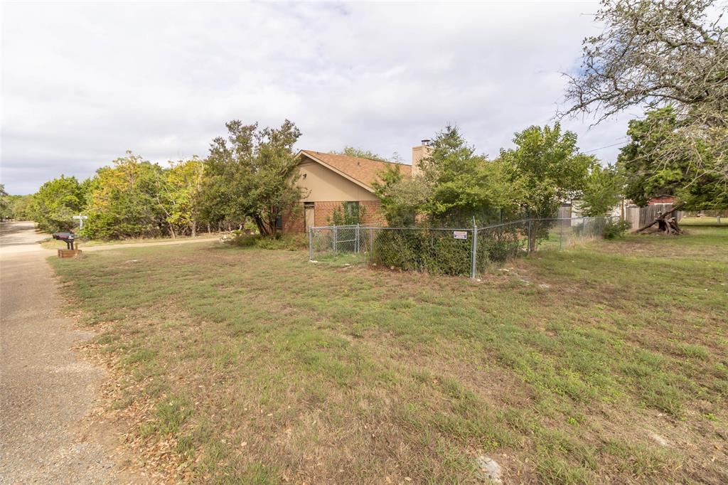 2 N Robin Drive, Belton, TX 76513