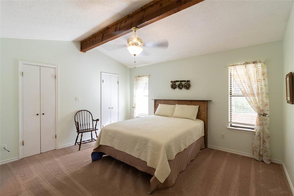2 N Robin Drive, Belton, TX 76513