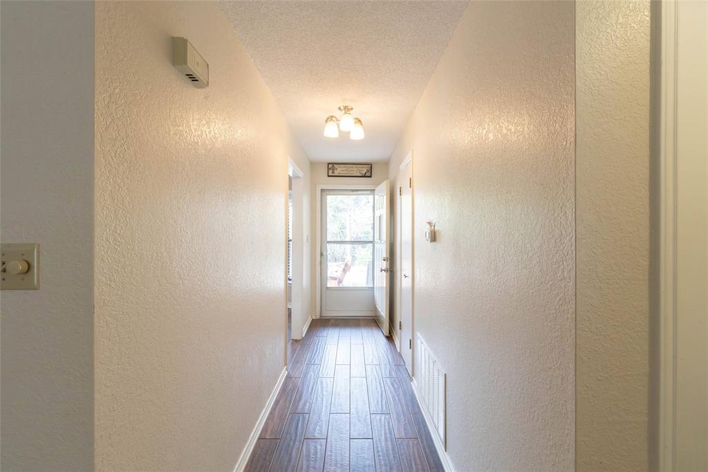2 N Robin Drive, Belton, TX 76513