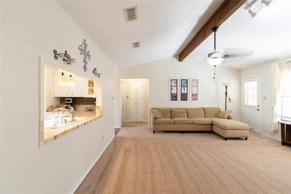 2 N Robin Drive, Belton, TX 76513