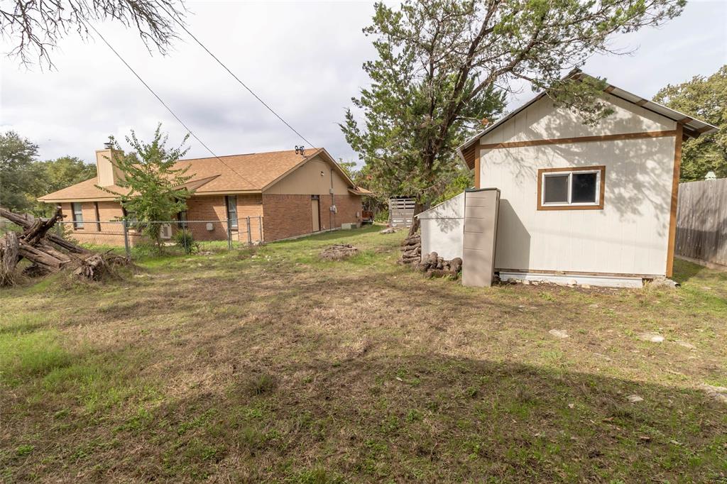 2 N Robin Drive, Belton, TX 76513