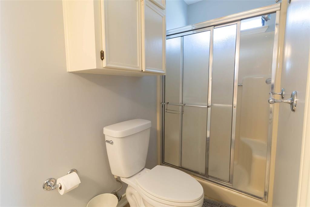 2 N Robin Drive, Belton, TX 76513