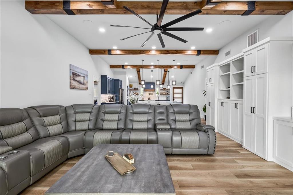 250 Nob Hill Circle, Gun Barrel City, TX 75156
