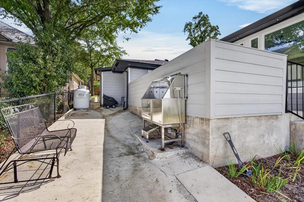 250 Nob Hill Circle, Gun Barrel City, TX 75156