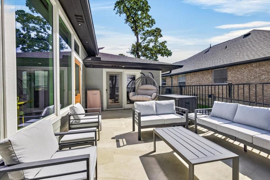 250 Nob Hill Circle, Gun Barrel City, TX 75156