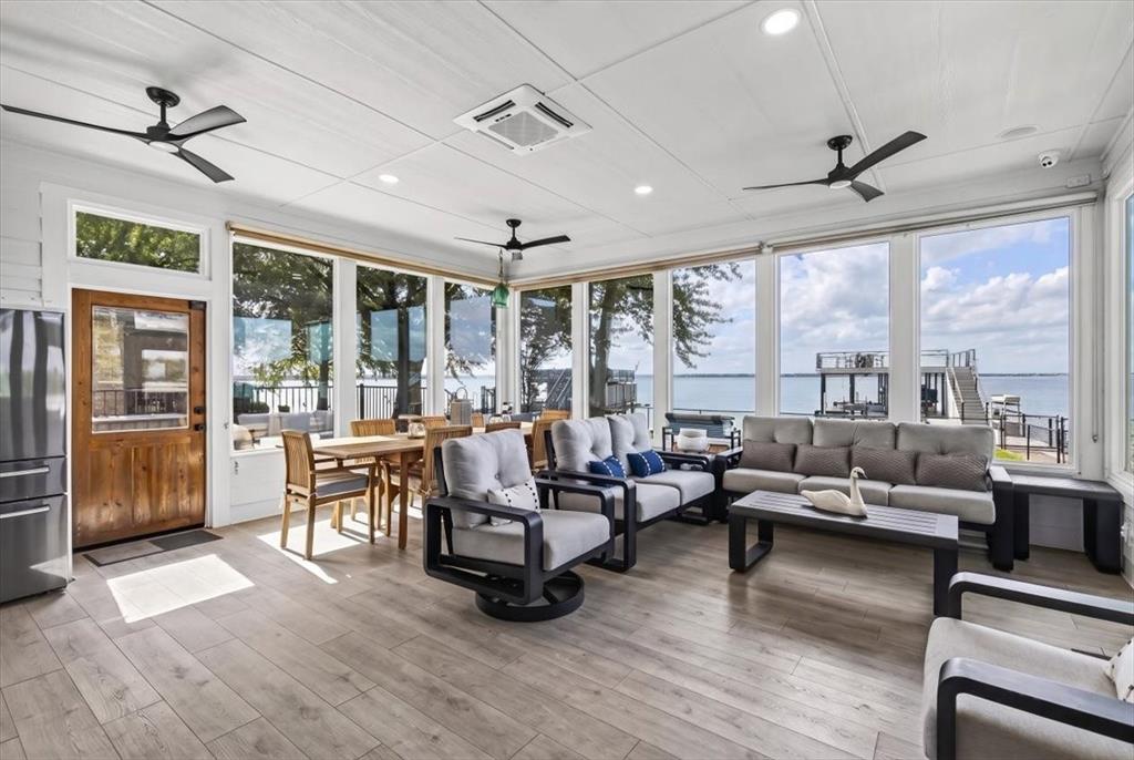 250 Nob Hill Circle, Gun Barrel City, TX 75156