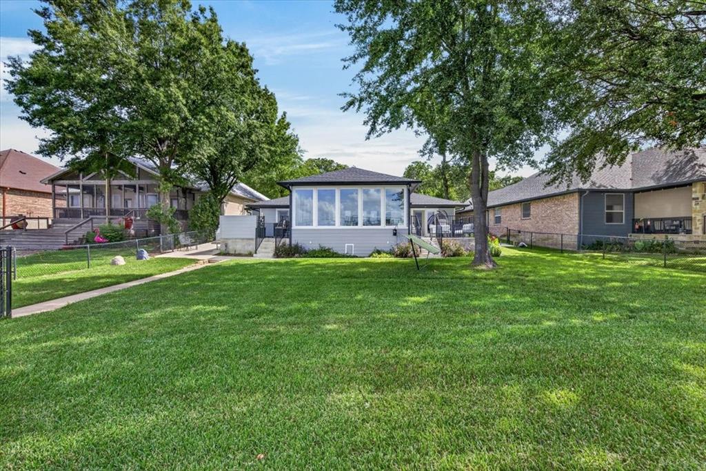 250 Nob Hill Circle, Gun Barrel City, TX 75156