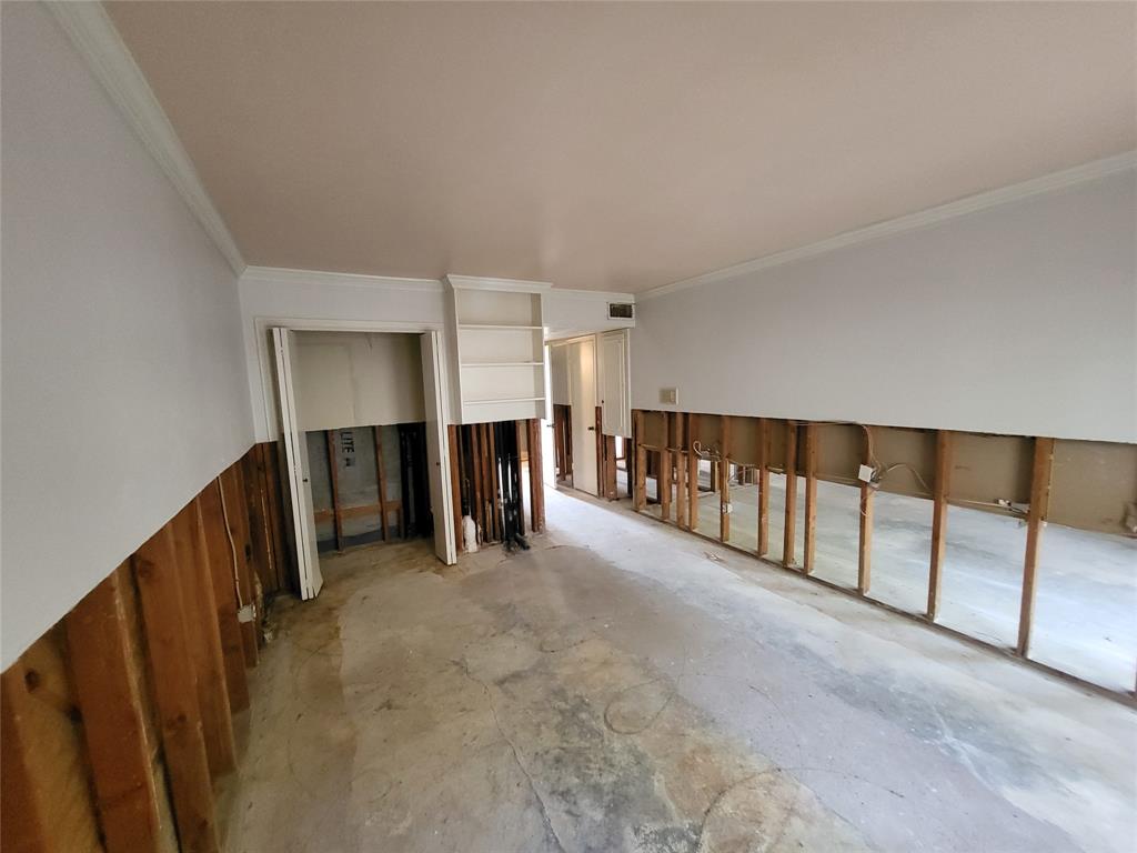 5821 COPPERWOOD Lane, #1126, Dallas, TX 75248