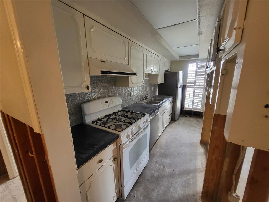 5821 COPPERWOOD Lane, #1126, Dallas, TX 75248 5821 COPPERWOOD Lane, #1126, Dallas, TX 75248
