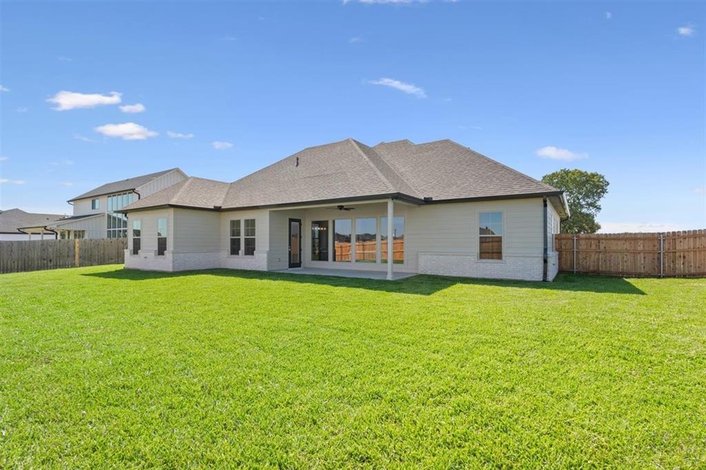 168 Water View Lane, Robinson, TX 76706