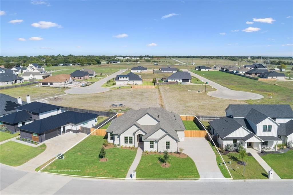 168 Water View Lane, Robinson, TX 76706