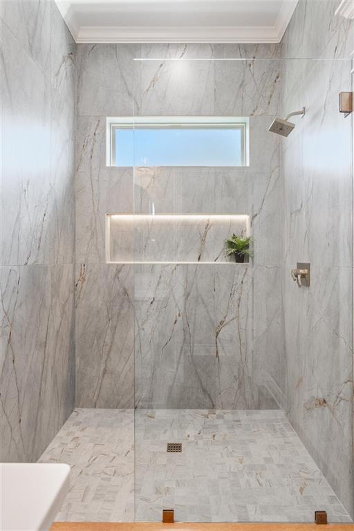 Walk in shower