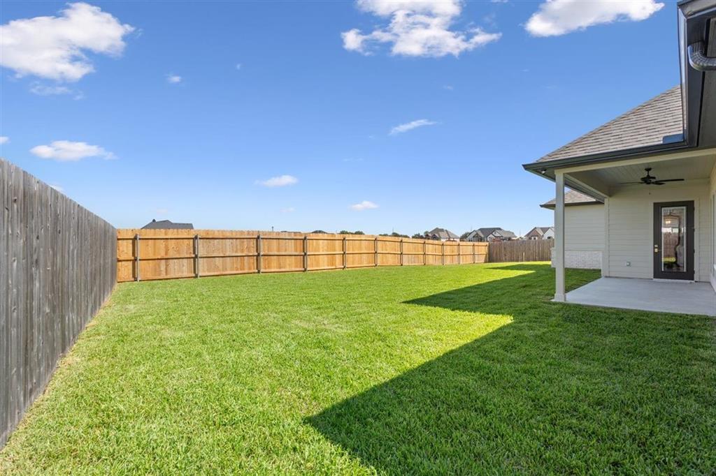 168 Water View Lane, Robinson, TX 76706