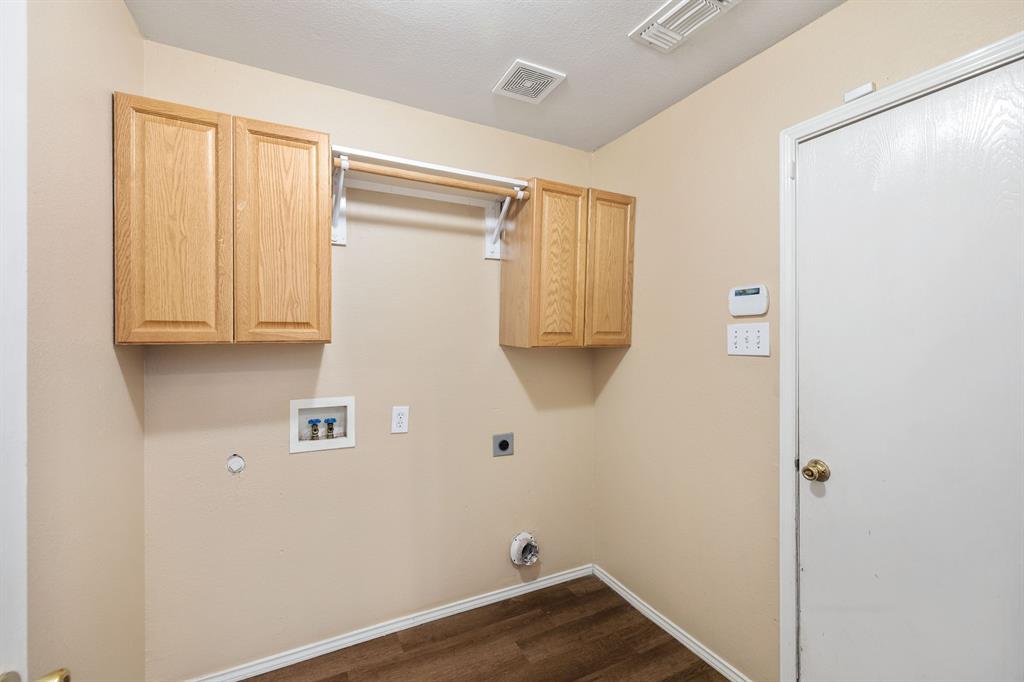 2301 Brookview Drive, McKinney, TX 75072
