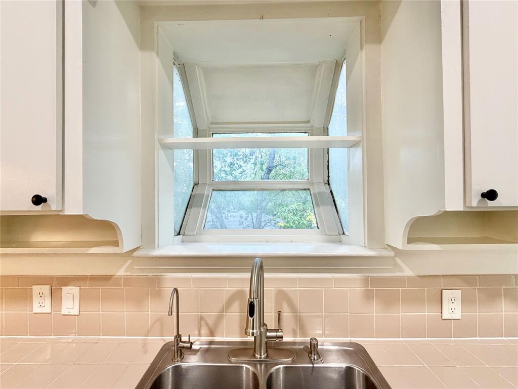 5819 Victor Street, Dallas, TX 75214