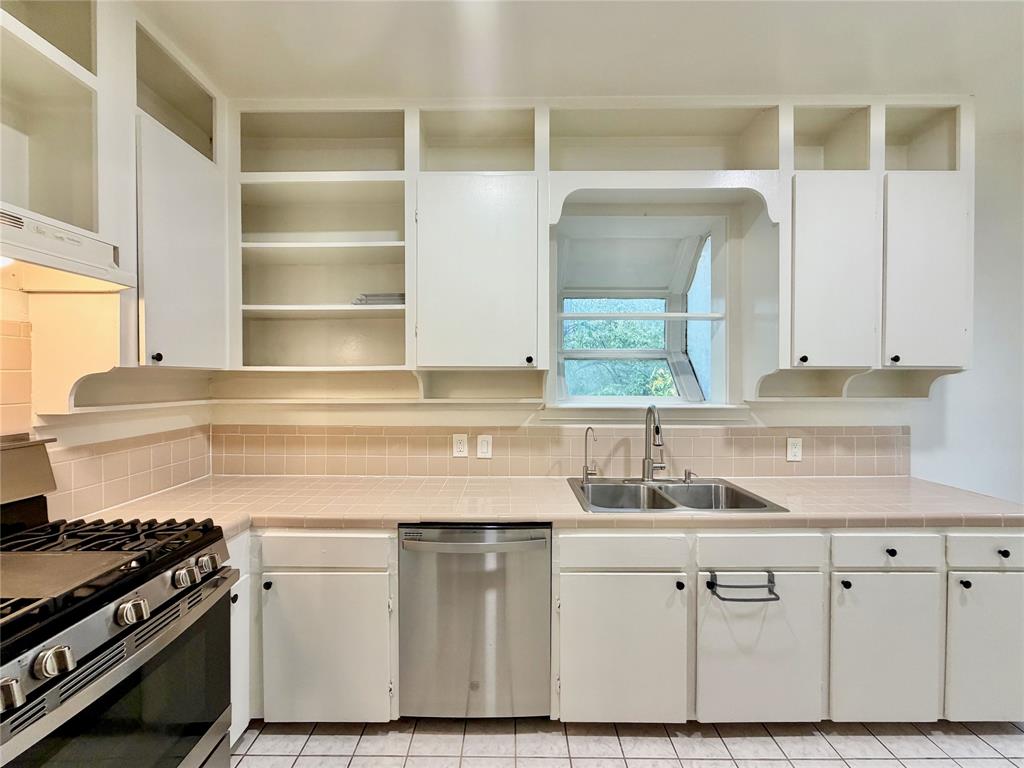 5819 Victor Street, Dallas, TX 75214