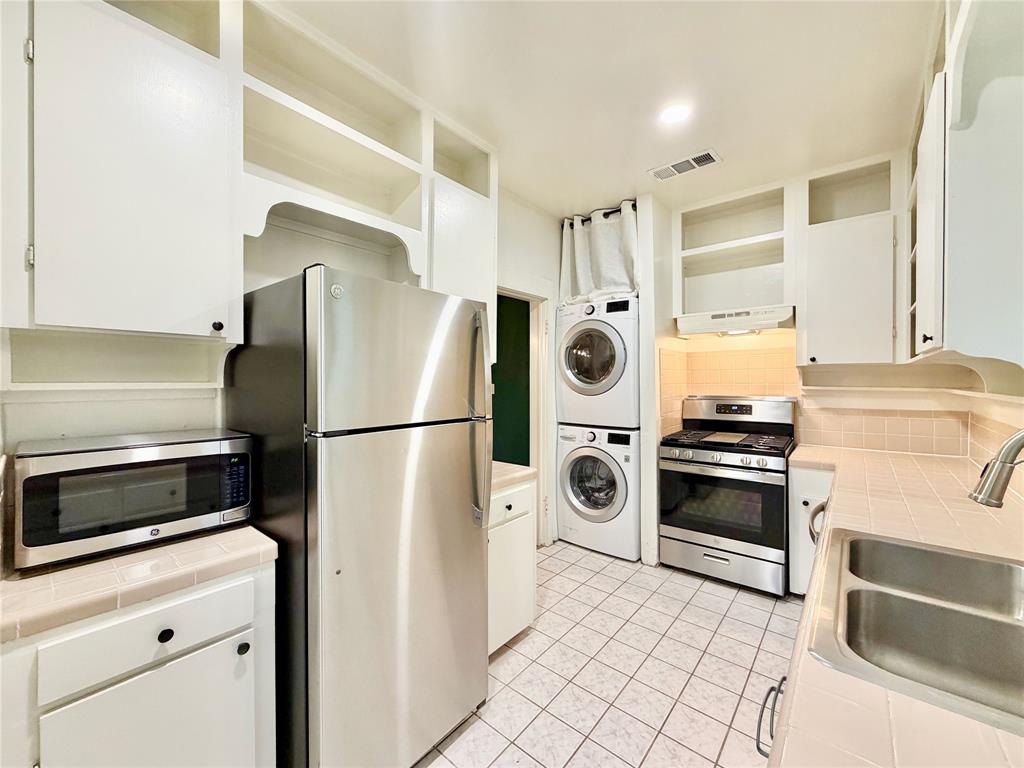 5819 Victor Street, Dallas, TX 75214