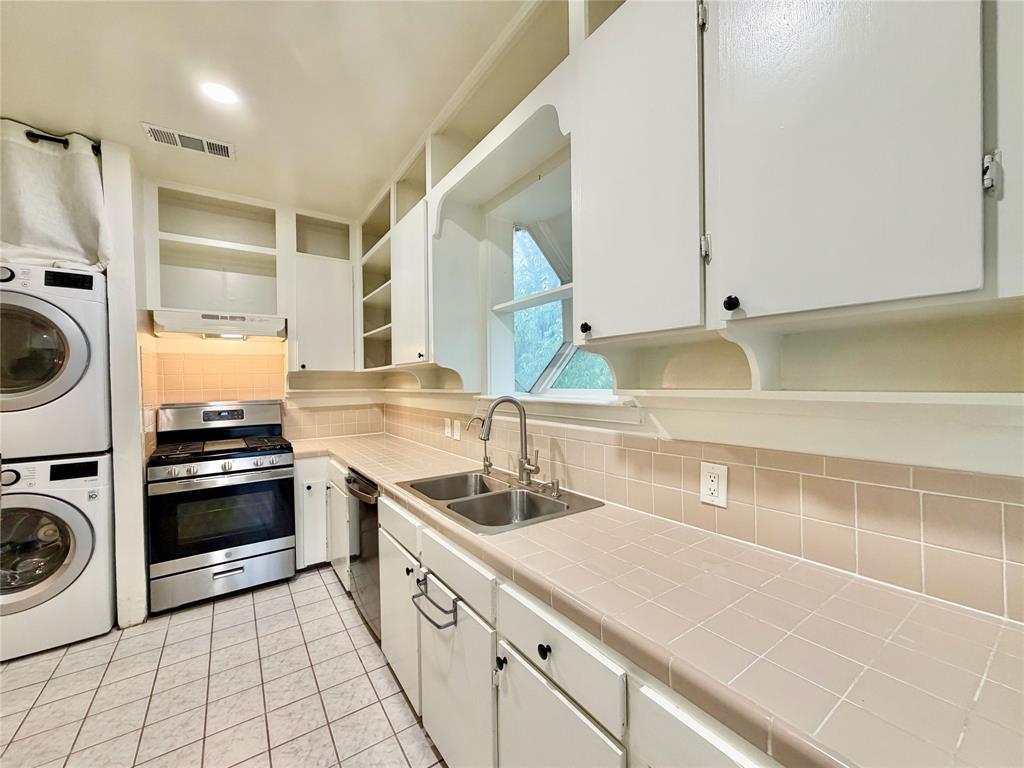 5819 Victor Street, Dallas, TX 75214