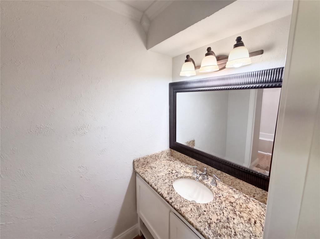 2913 Bedfordshire Lane, Plano, TX 75075