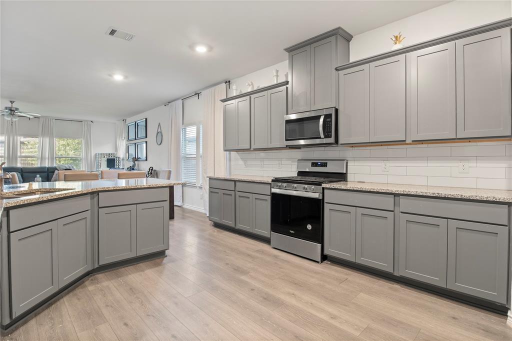 808 Goldenrod Lane, Princeton, TX 75407