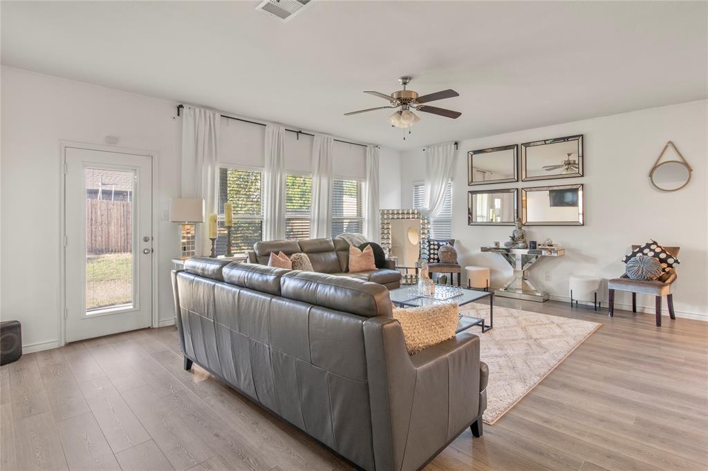 808 Goldenrod Lane, Princeton, TX 75407