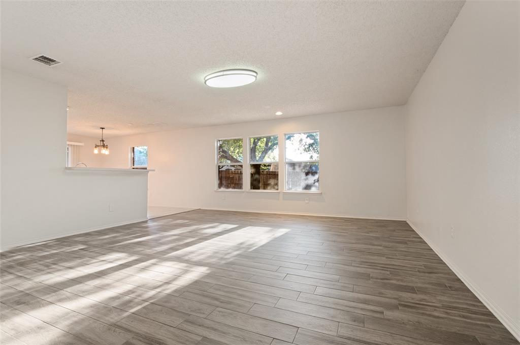 8456 Canvasback Lane, Dallas, TX 75249 8456 Canvasback Lane, Dallas, TX 75249