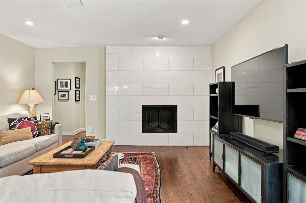 9236 Chiswell Road, Dallas, TX 75238