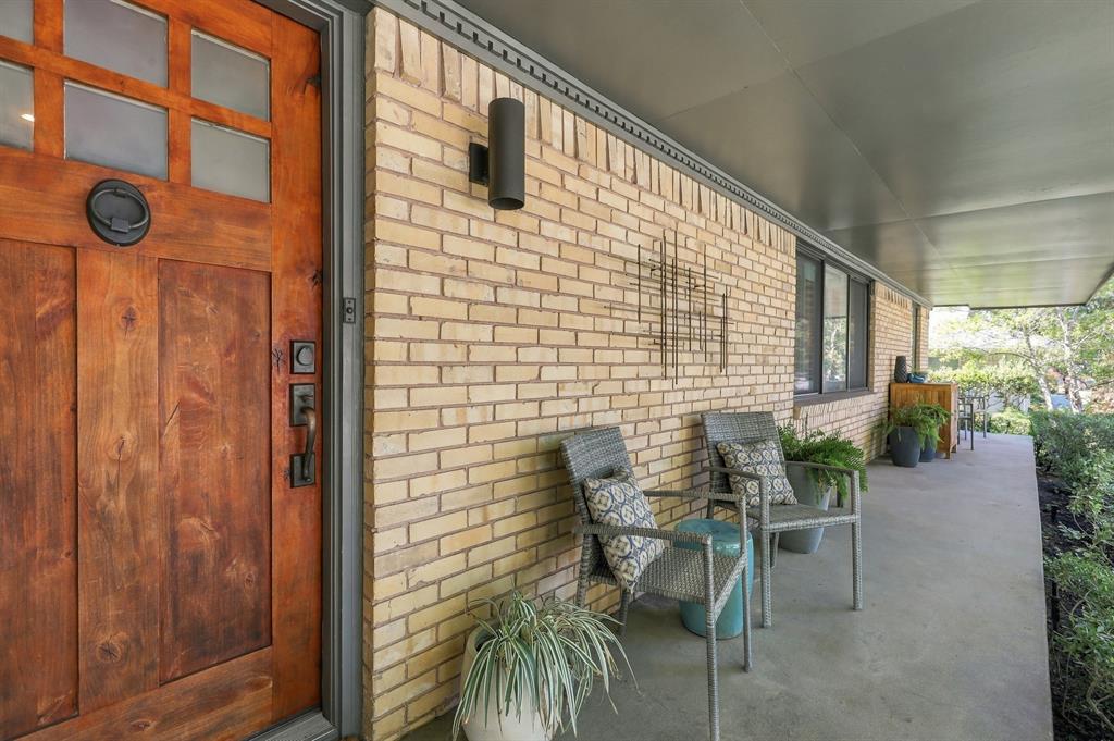 9236 Chiswell Road, Dallas, TX 75238