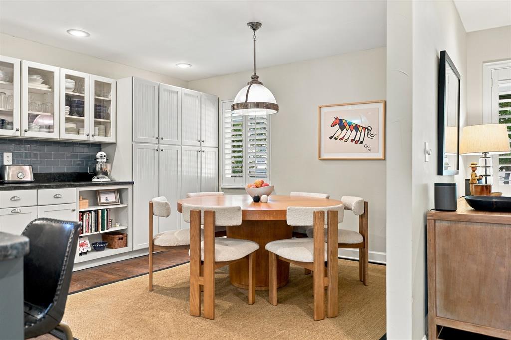 9236 Chiswell Road, Dallas, TX 75238