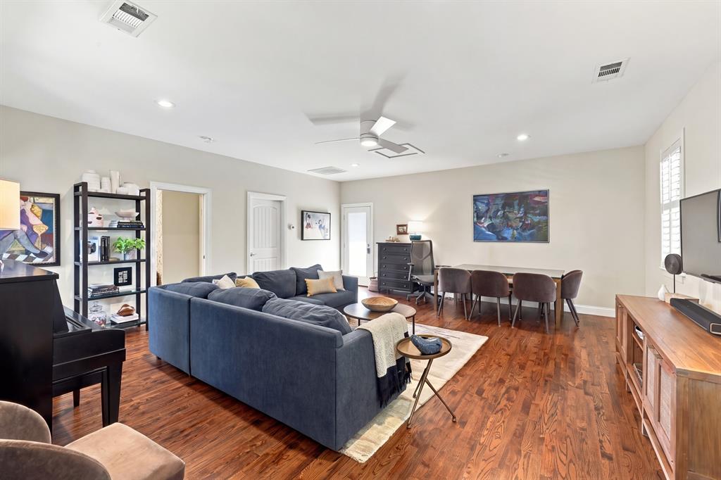 9236 Chiswell Road, Dallas, TX 75238