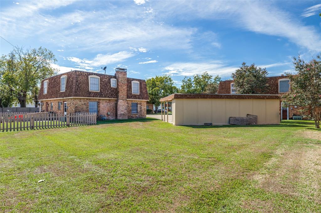 1901 W Shields, #1903, 1905, 1907, 1909, 1, Sherman, TX 75092